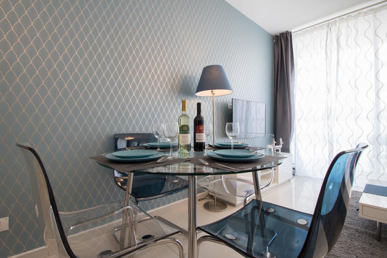 Sweethome26 Luxury Apt Close To The Beach & Free Parking Тел Авив Екстериор снимка
